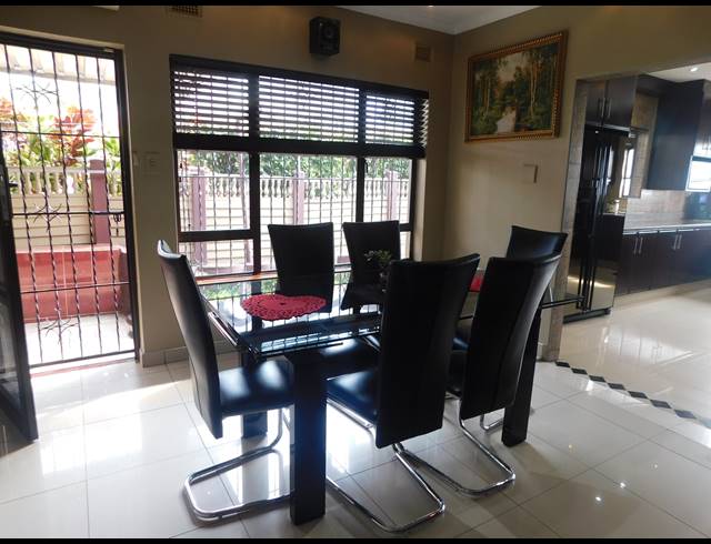 4 BEDROOM HOUSE FOR SALE IN SHALLCROSS